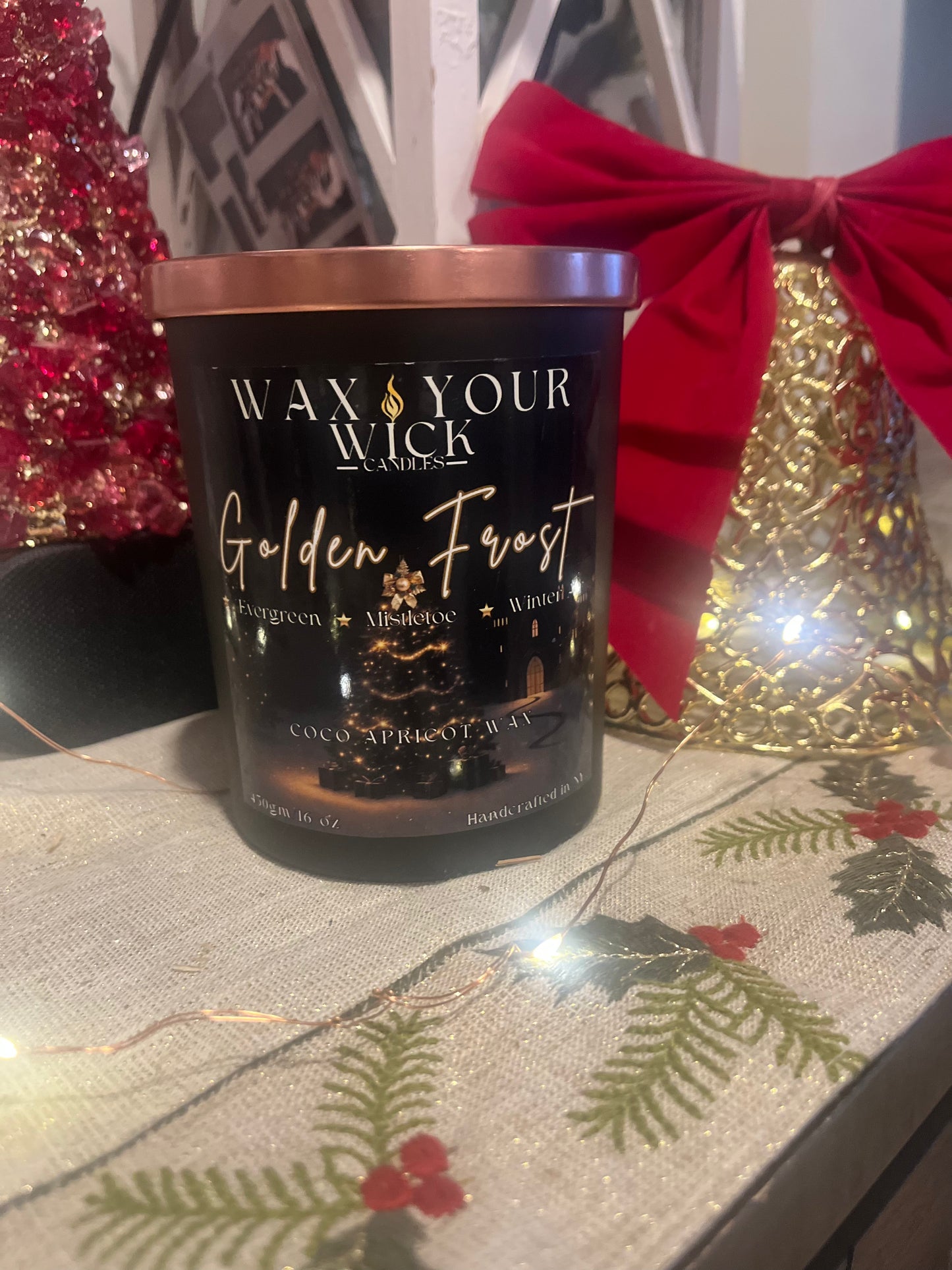 Golden Frost Candle – Mistletoe, Evergreen & Winter Air